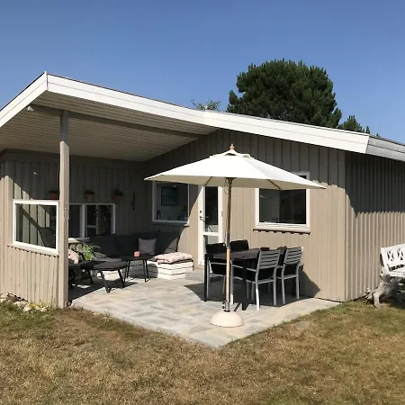 別荘 Cottage Near Lovely Beach ボルコップ