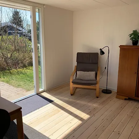別荘 Cottage Near Lovely Beach ボルコップ